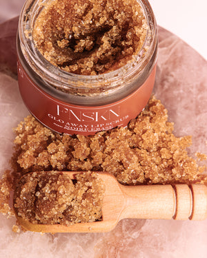 GLO AWAY LIP SCRUB